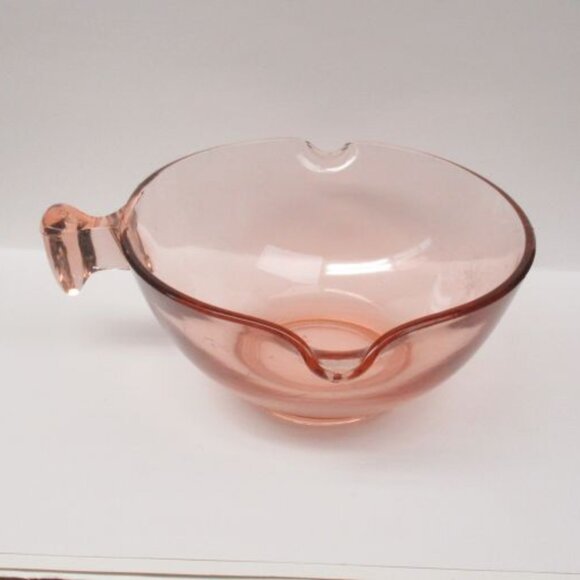 U.S. Glass Co. Pink SLICK HANDLE 9 Inch Two-Spout Batter Bowl - Picture 1 of 6